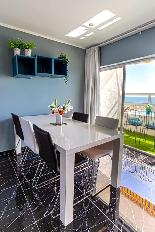 Panoramic Seaview Puerto Marina Apartment เบนัลมาเดนา ภายนอก รูปภาพ